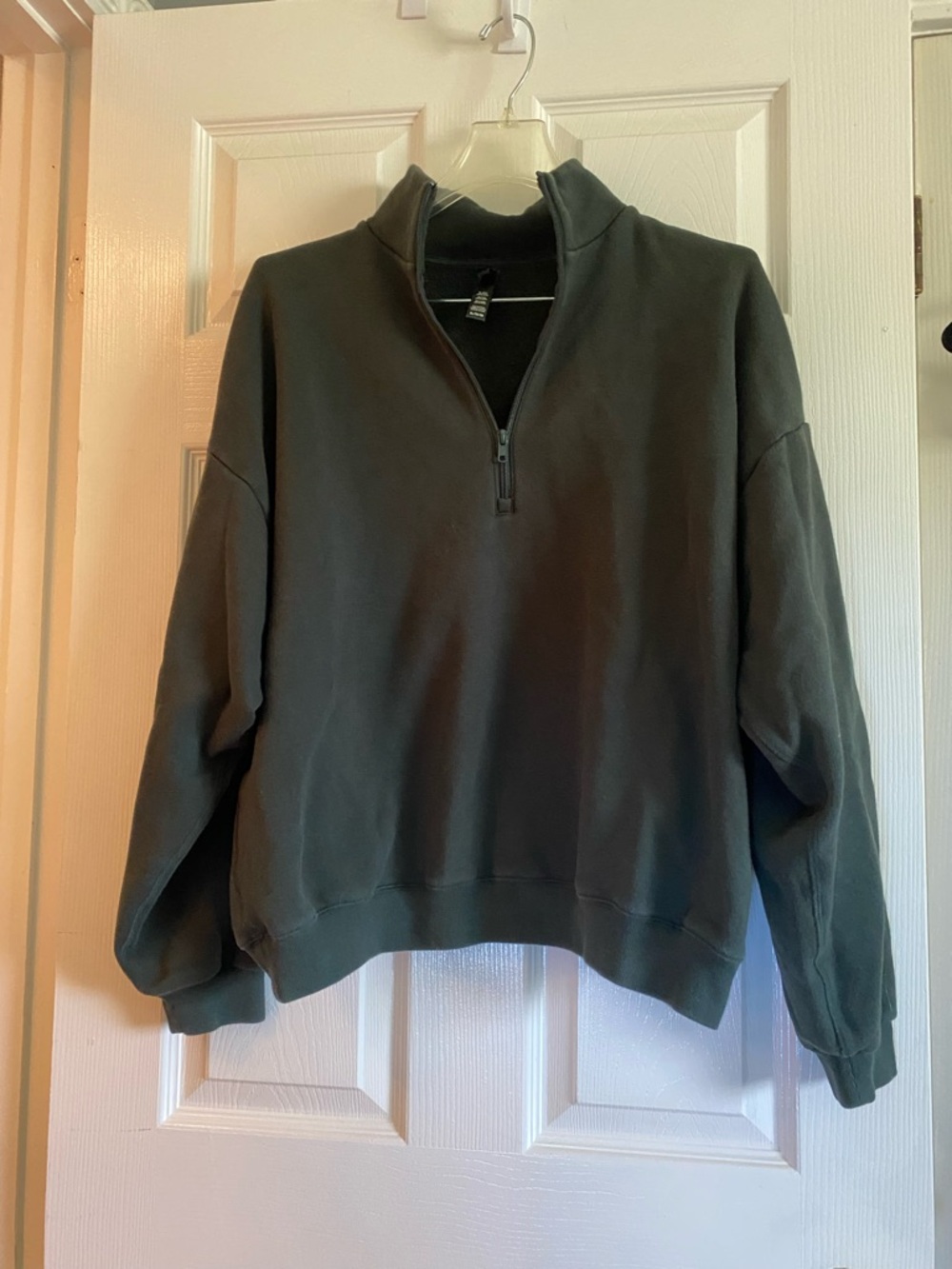 SKIMS Quarter-Zip Pullover Sweatshirt in Olive Green